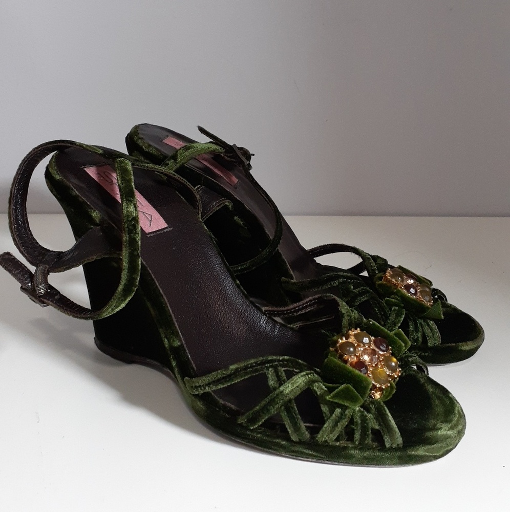 Spiga Velvet Sandals
